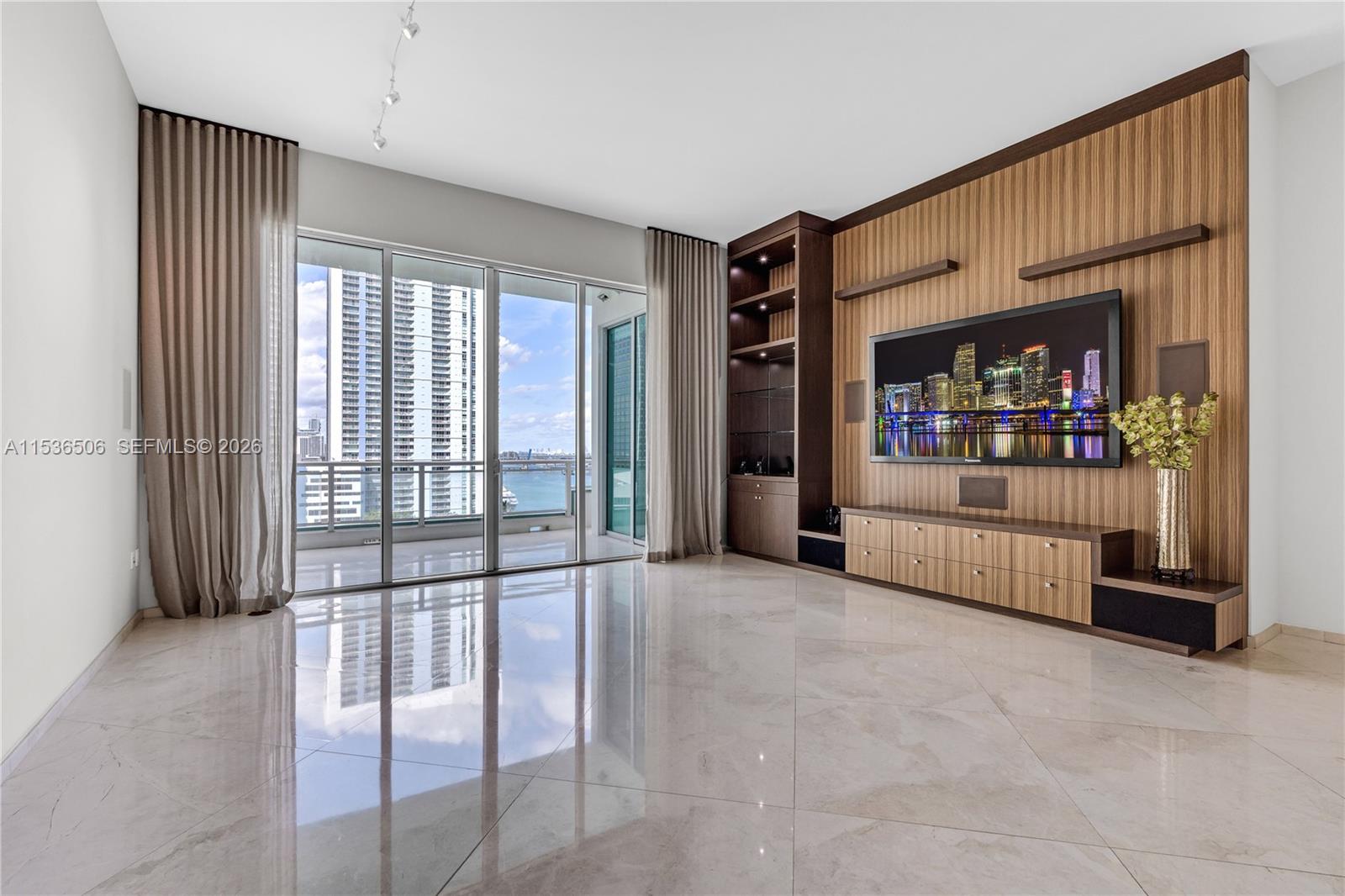 900 Brickell Key Boulevard, Unit 1002 Miami, FL 33131 - Photo 58 of 87