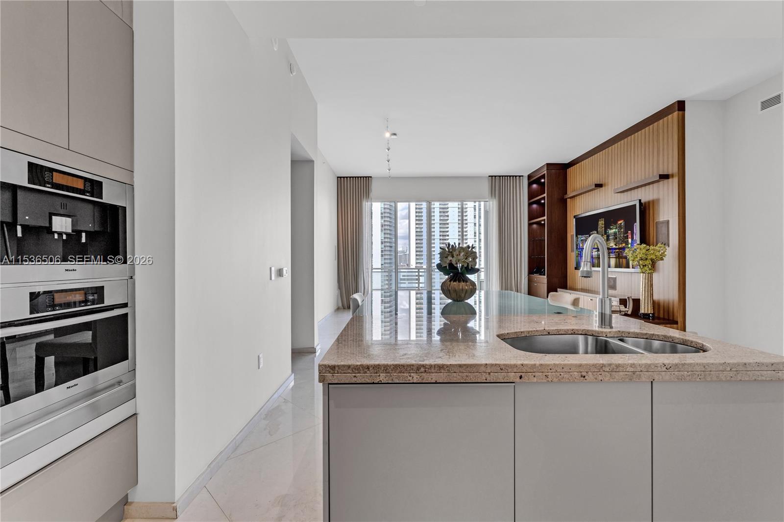 900 Brickell Key Boulevard, Unit 1002 Miami, FL 33131 - Photo 63 of 87