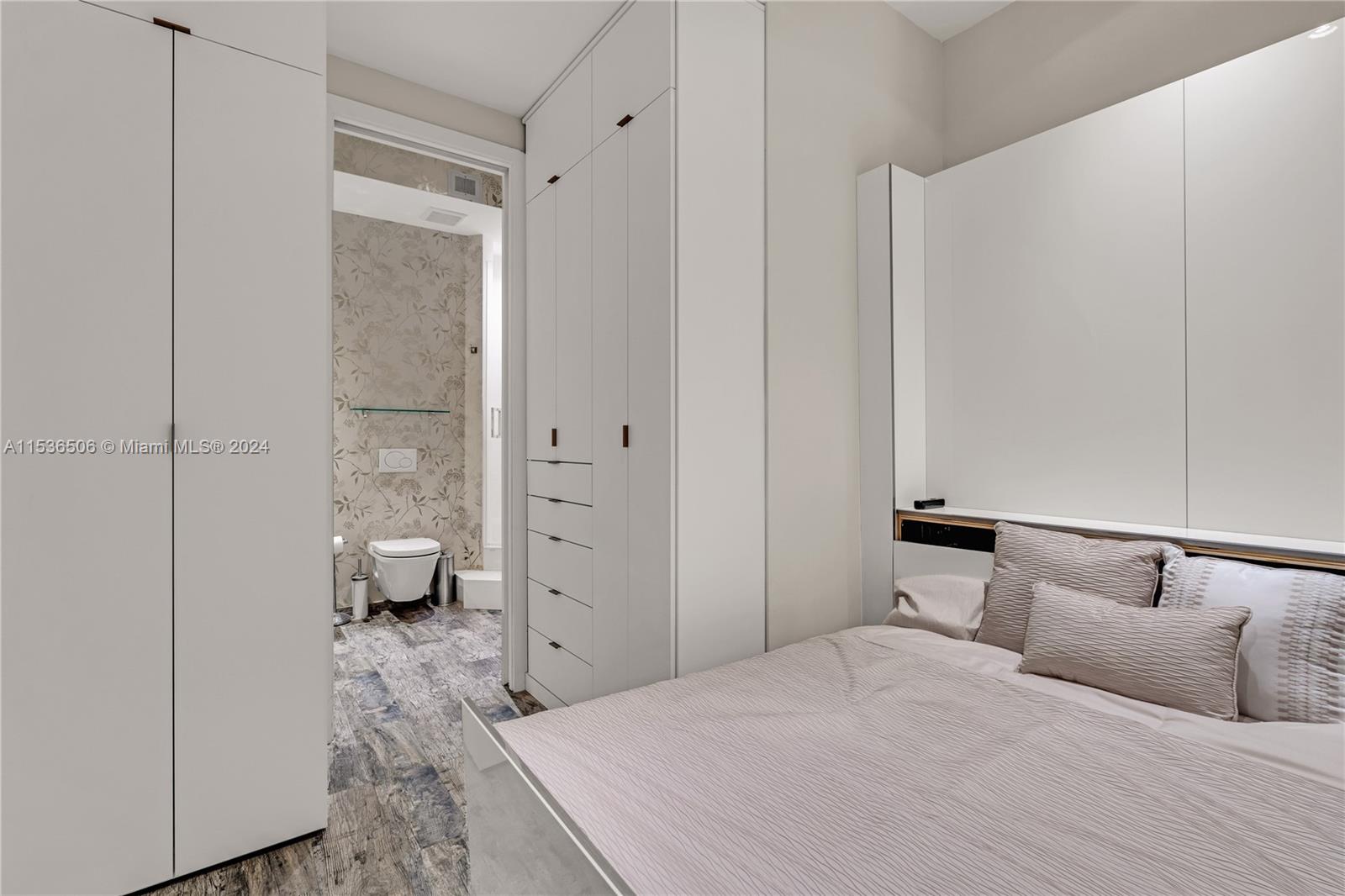 900 Brickell Key Boulevard, Unit 1002 Miami, FL 33131 - Photo 68 of 94