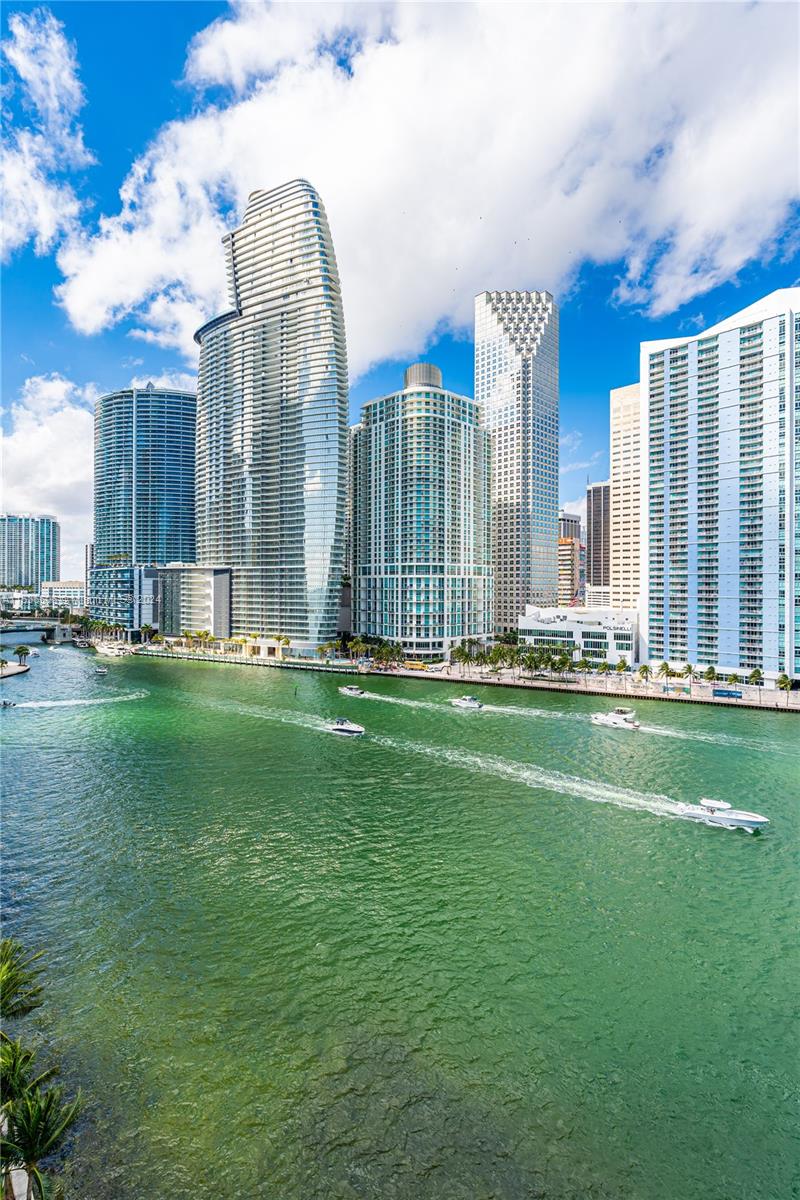 900 Brickell Key Boulevard, Unit 1002 Miami, FL 33131 - Photo 78 of 94