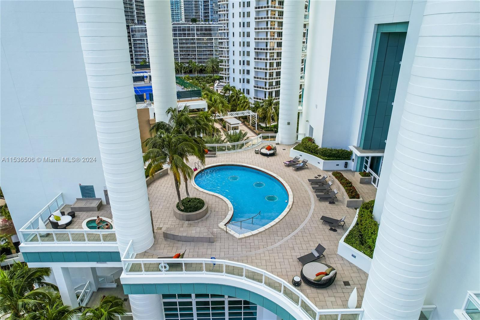 900 Brickell Key Boulevard, Unit 1002 Miami, FL 33131 - Photo 81 of 94