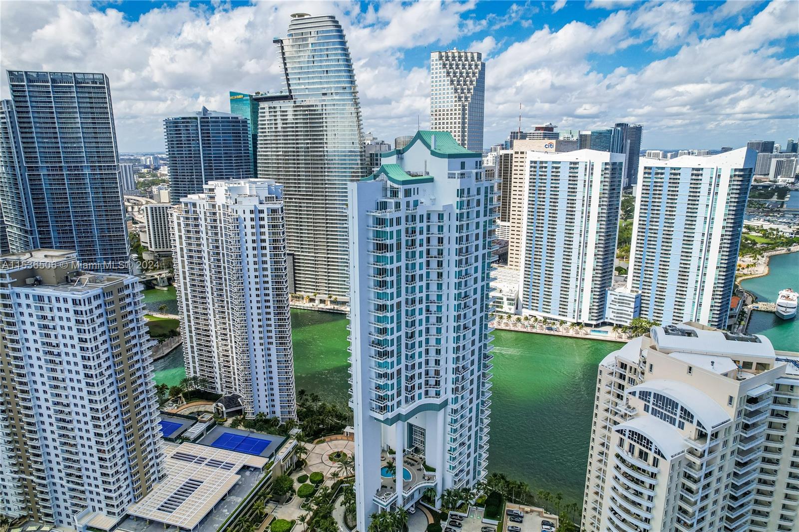 900 Brickell Key Boulevard, Unit 1002 Miami, FL 33131 - Photo 82 of 94