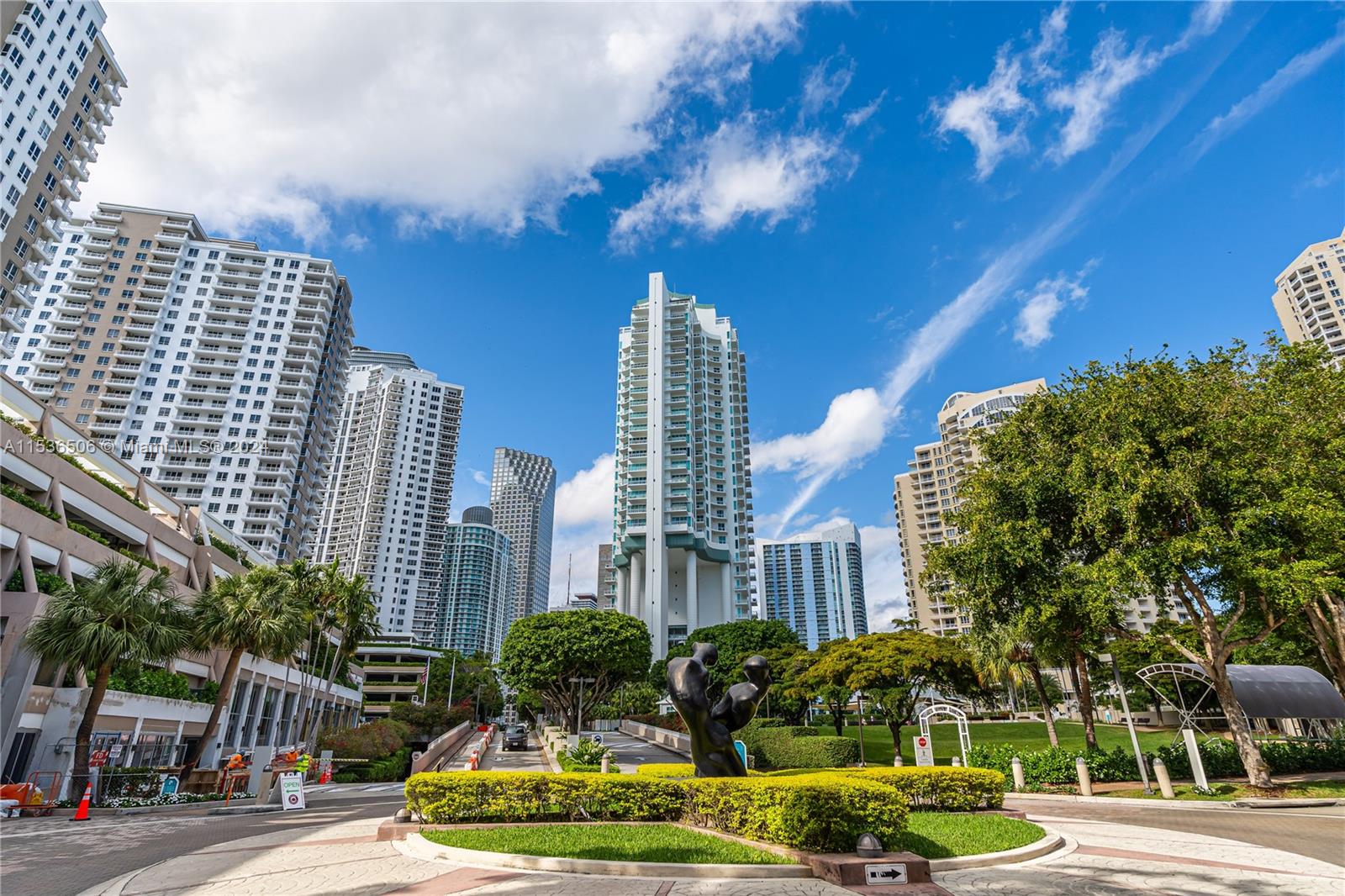 900 Brickell Key Boulevard, Unit 1002 Miami, FL 33131 - Photo 88 of 94