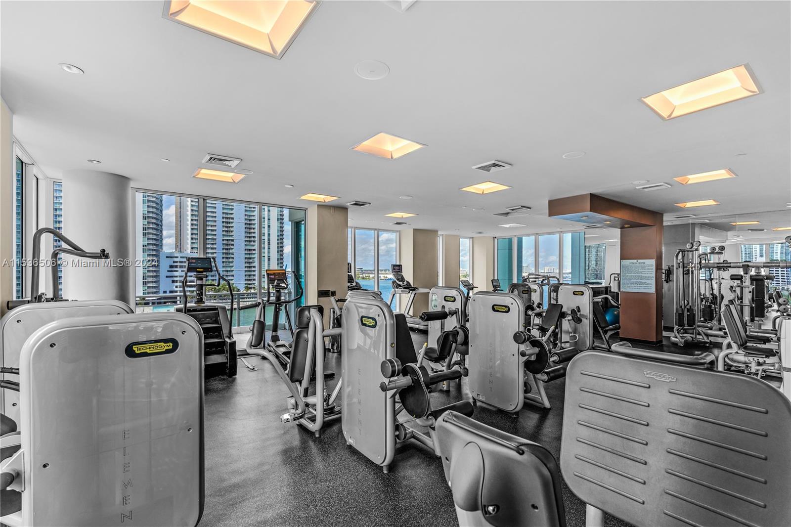 900 Brickell Key Boulevard, Unit 1002 Miami, FL 33131 - Photo 93 of 94