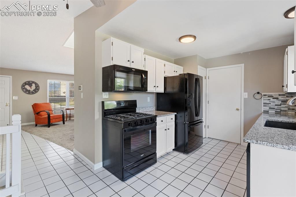 230 Saddlemountain Road Colorado Springs, CO 80919 - Photo 11 of 36