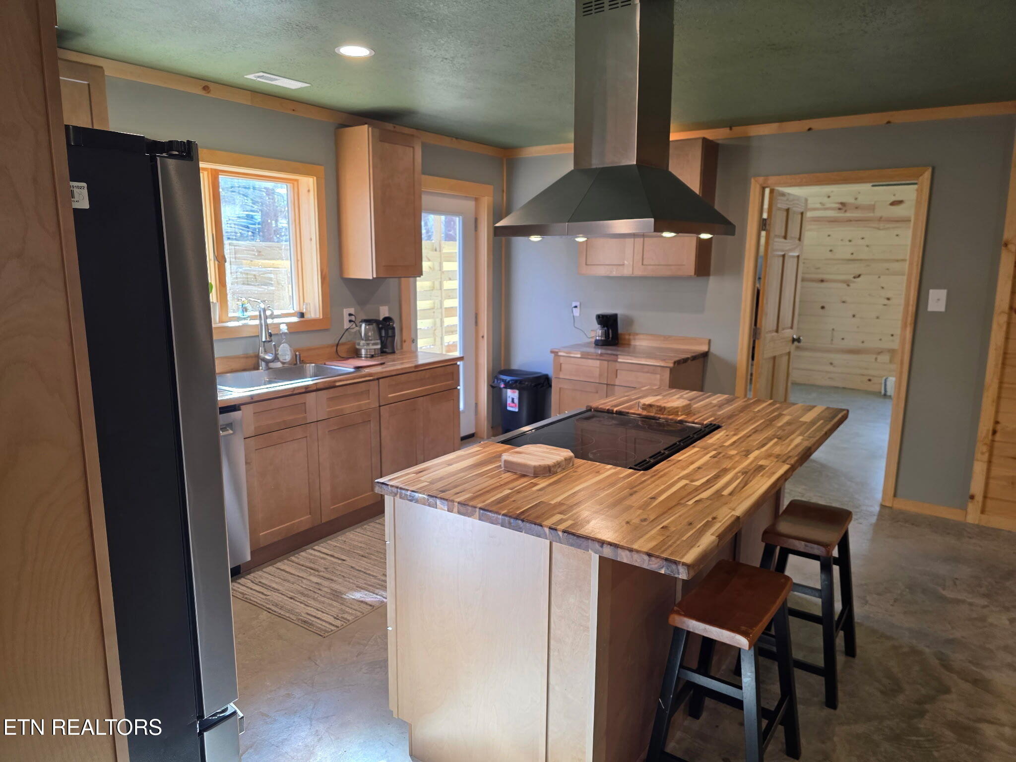 1827 Old Chilhowee Loop Seymour, TN 37865 - Photo 6 of 43 5317998196255858873