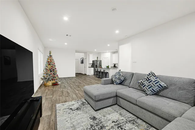 $2,700 | 31203 Heddington Lane, Fulshear, TX 77441