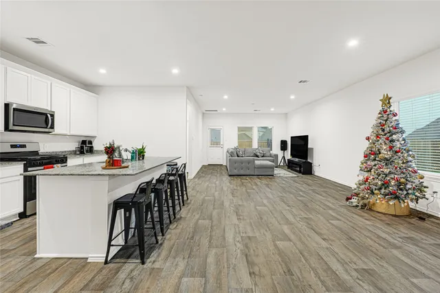 $2,700 | 31203 Heddington Lane, Fulshear, TX 77441