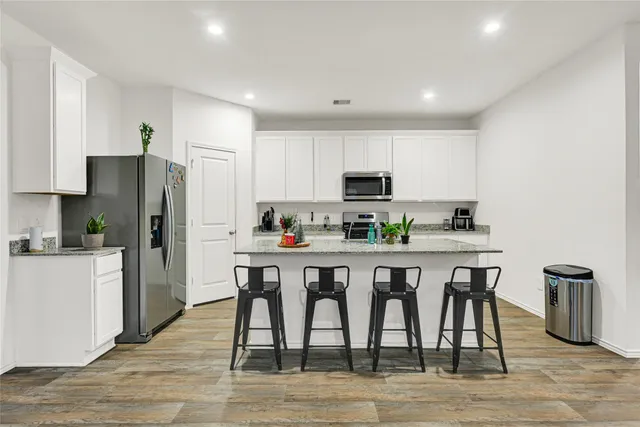 $2,700 | 31203 Heddington Lane, Fulshear, TX 77441