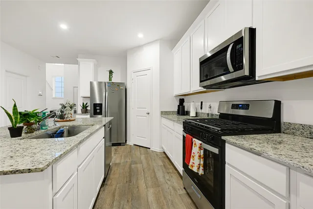 $2,700 | 31203 Heddington Lane, Fulshear, TX 77441