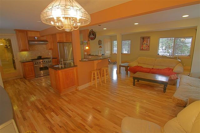 13504 Moraine Road Truckee, CA 96161 - Photo 2 of 9