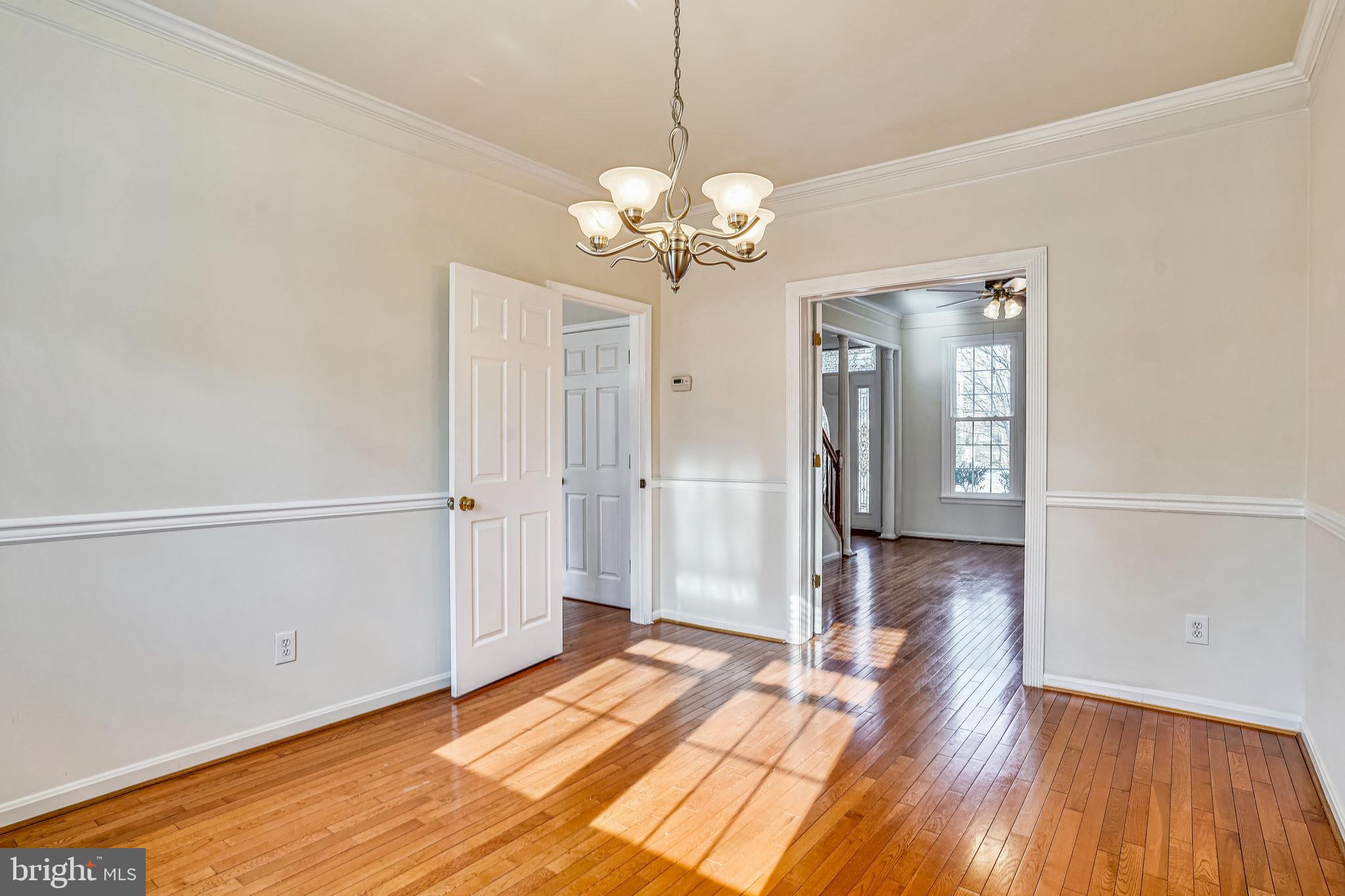 6493 Summerton Way Springfield, VA 22150 - Photo 12 of 38 Gallery Image 12