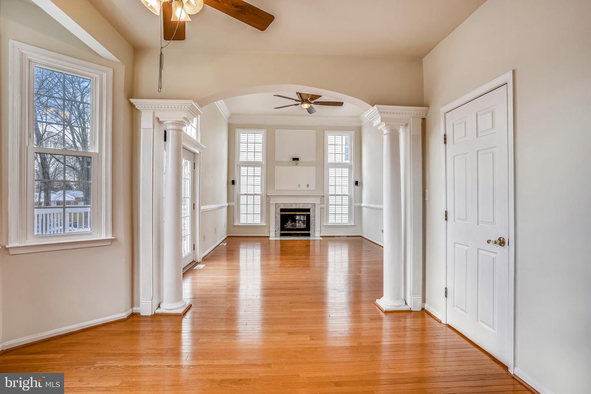6493 Summerton Way Springfield, VA 22150 - Photo 5 of 38 Gallery Image 5