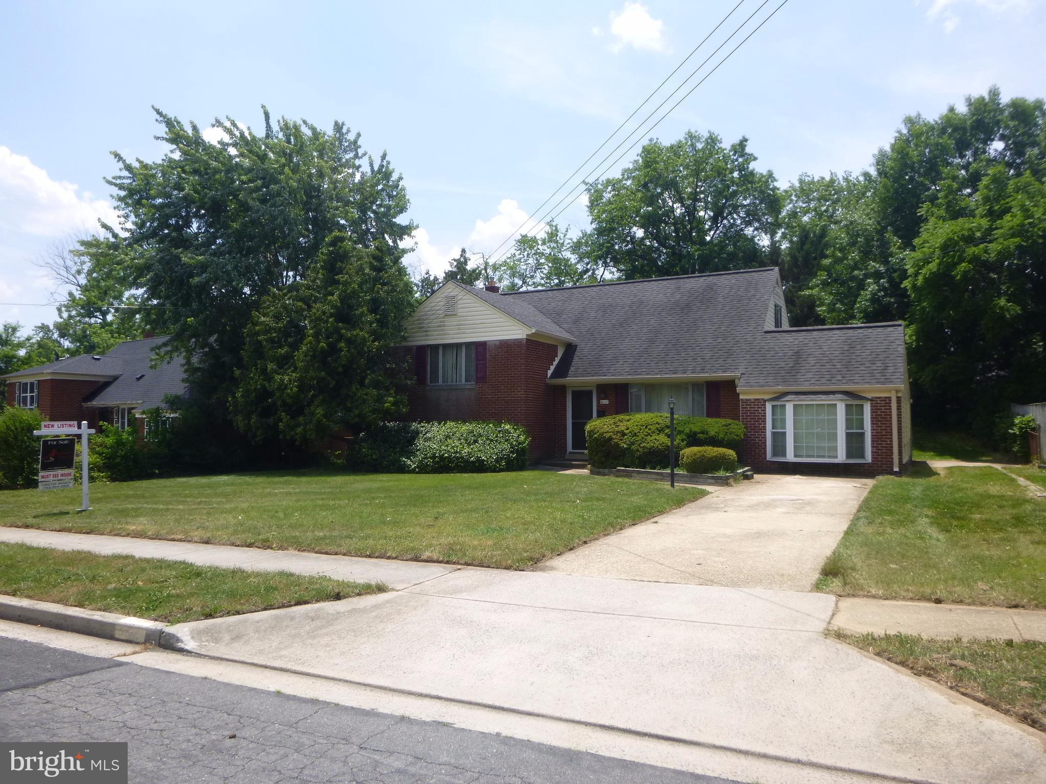 6815 Highland Street Springfield, VA 22150 - Photo 1 of 21 Exterior (Front)