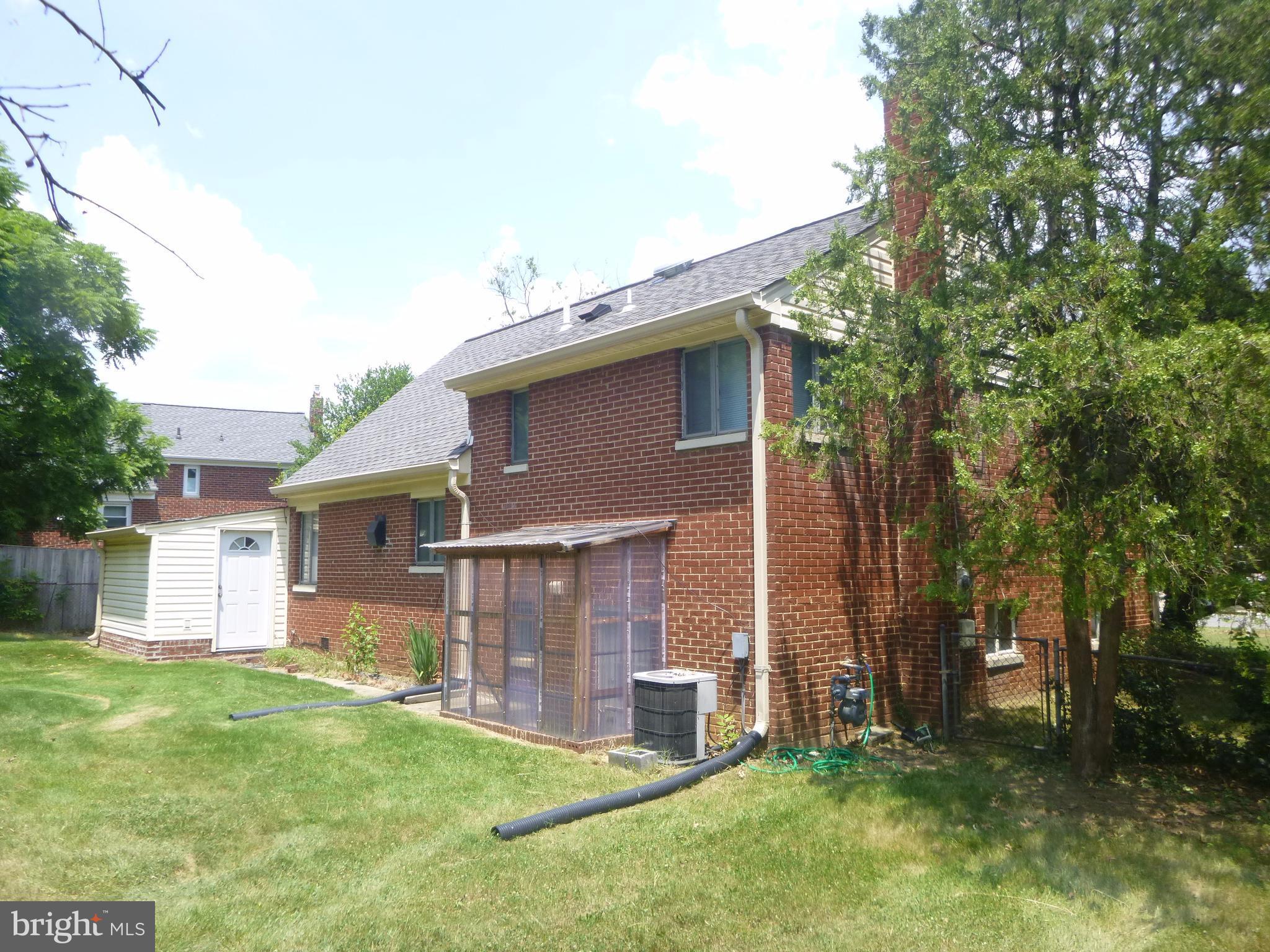 6815 Highland Street Springfield, VA 22150 - Photo 17 of 21 Exterior (Rear)