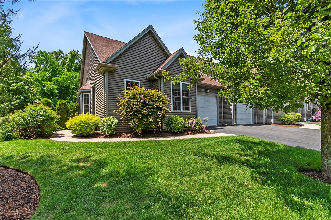 315 Old River Road, Unit 30 Lincoln, RI 02838 - Photo 1 of 39 Gallery Image 1