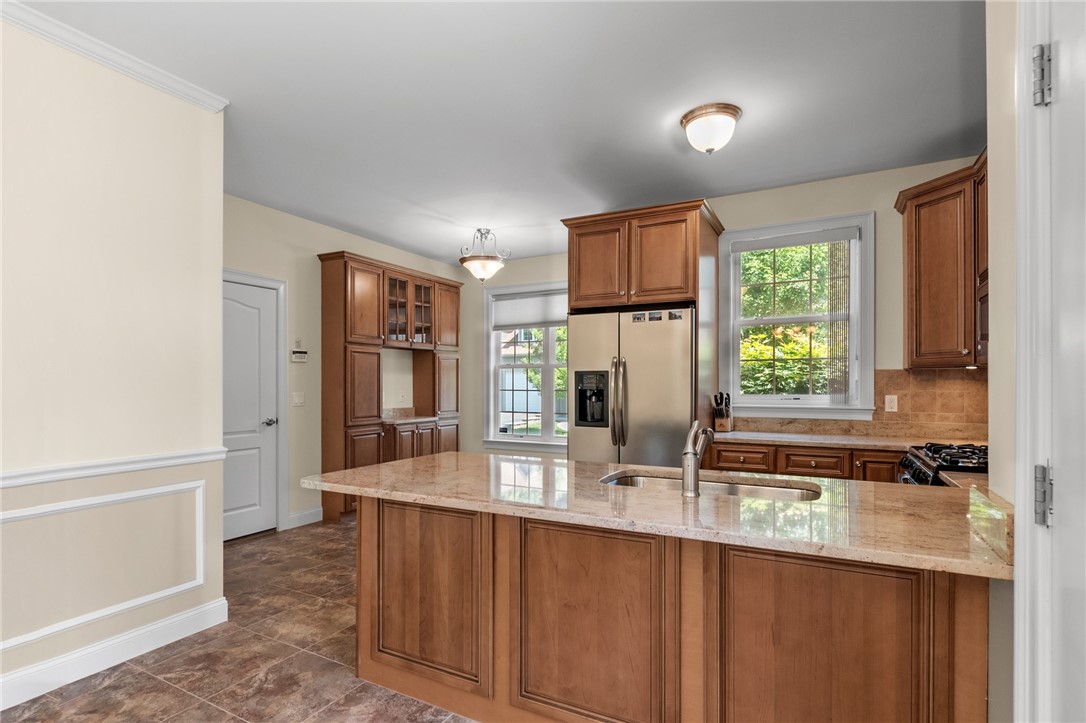 315 Old River Road, Unit 30 Lincoln, RI 02838 - Photo 8 of 39 Gallery Image 8