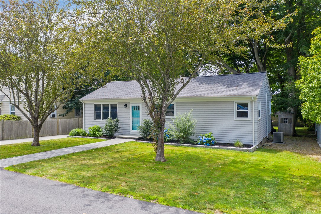 5 O Donnell Road Middletown, RI 02842 - Photo 2 of 25