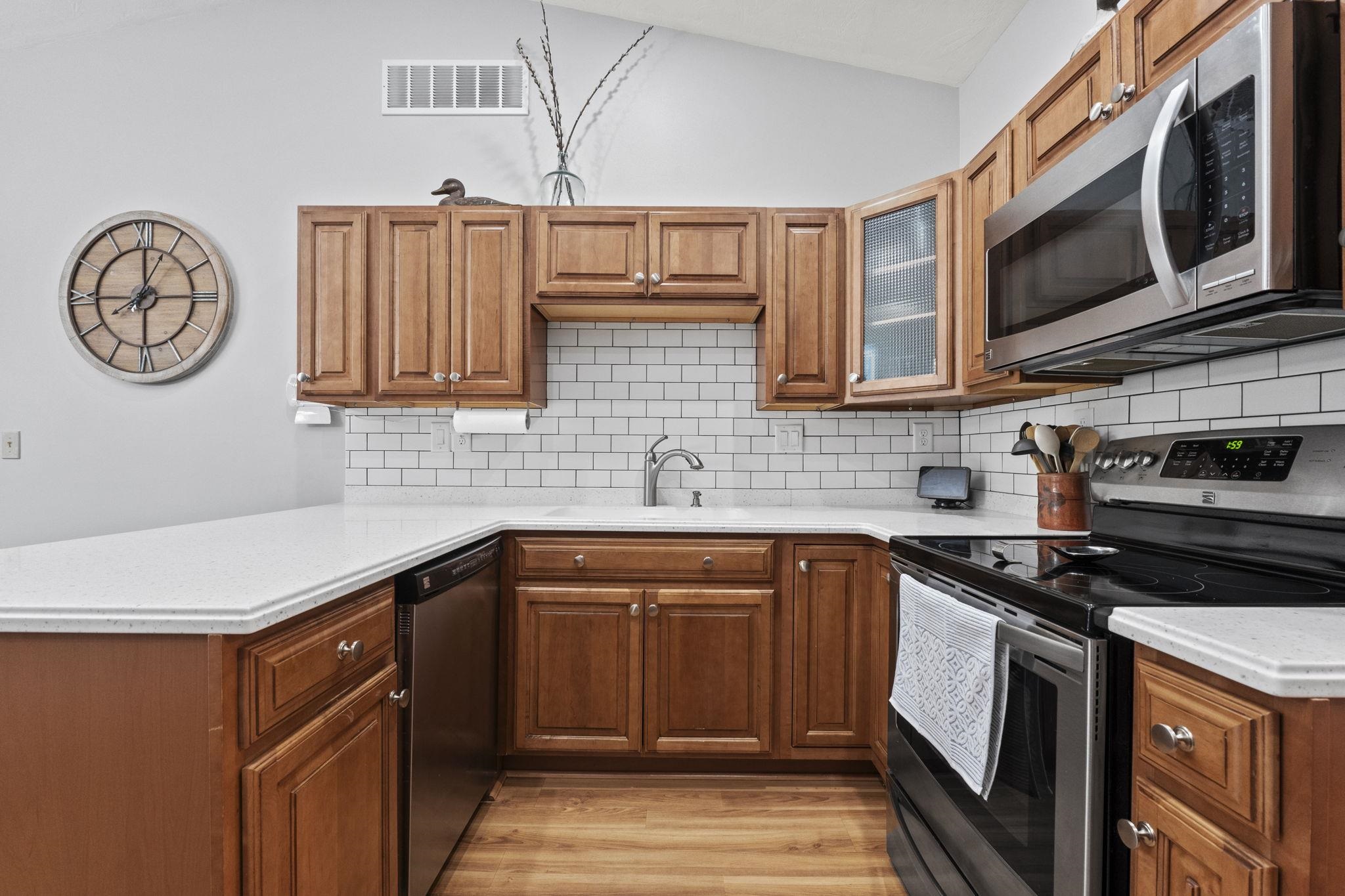 3605 West Landis Road Angola, IN 46703 - Photo 12 of 36