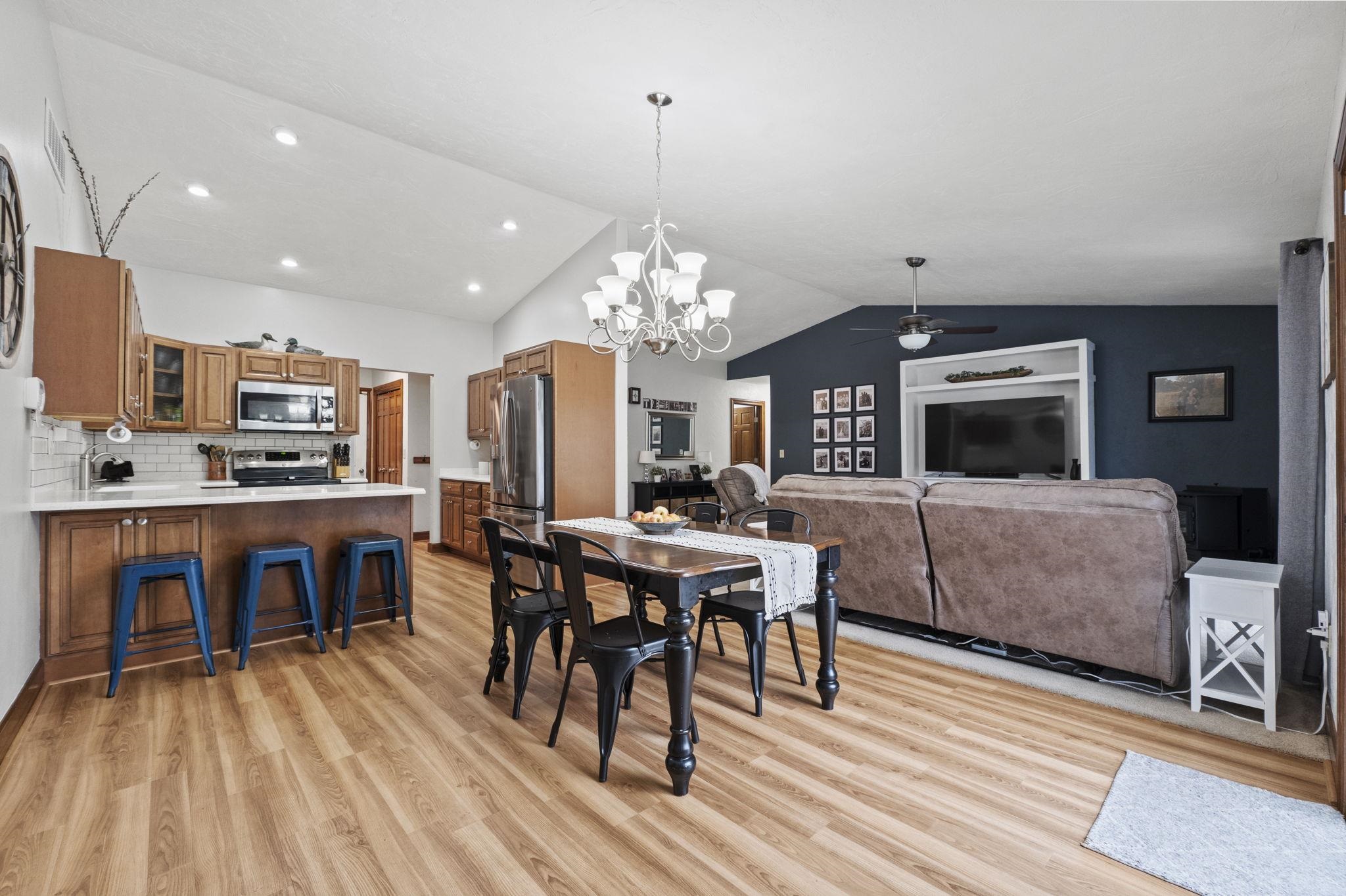 3605 West Landis Road Angola, IN 46703 - Photo 5 of 36