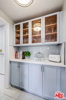 $725,000 | 10707 Camarillo Street, Unit 108, Toluca Lake, CA 91602