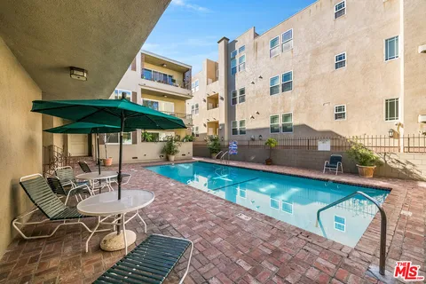 $725,000 | 10707 Camarillo Street, Unit 108, Toluca Lake, CA 91602