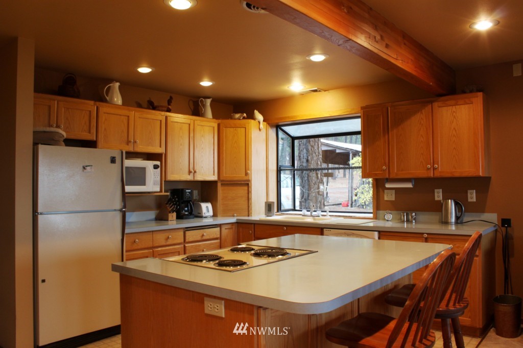 170 Powerline Road Cle Elum, WA 98922 - Photo 4 of 15 Gallery Image 4