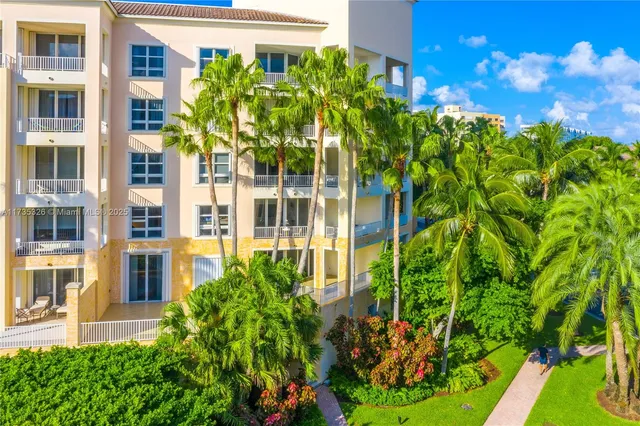 $9,500 | 705 Crandon Boulevard, Unit 405, Key Biscayne, FL 33149