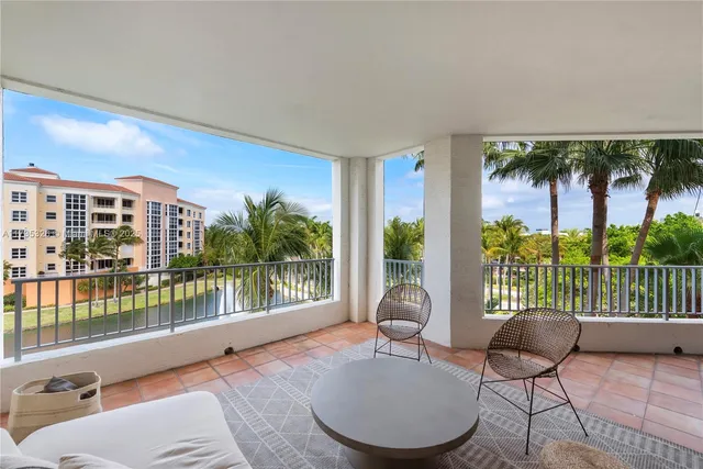 $9,500 | 705 Crandon Boulevard, Unit 405, Key Biscayne, FL 33149