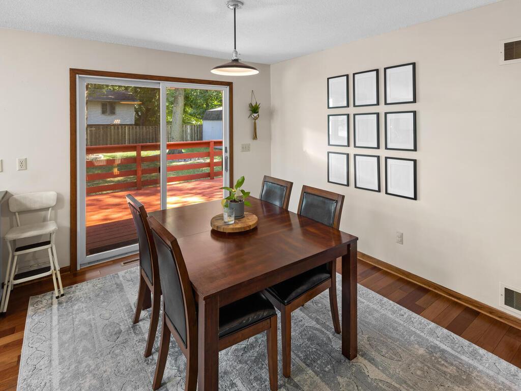 4321 Williston Road Minnetonka, MN 55345 - Photo 8 of 30