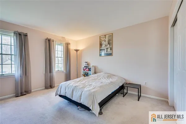 $899,900 | 14 Wexford Drive, Monmouth Junction, NJ 08852