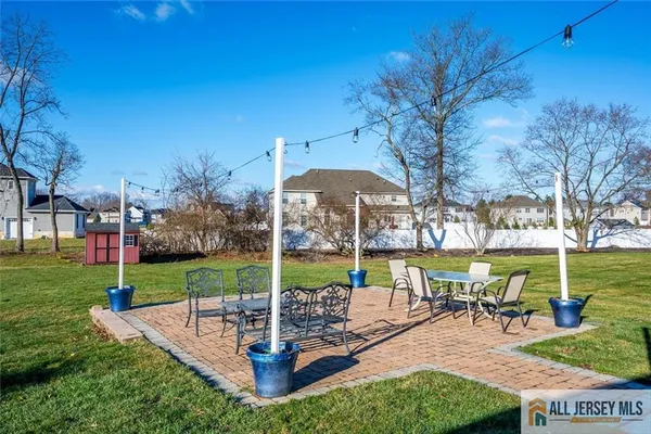 $899,900 | 14 Wexford Drive, Monmouth Junction, NJ 08852