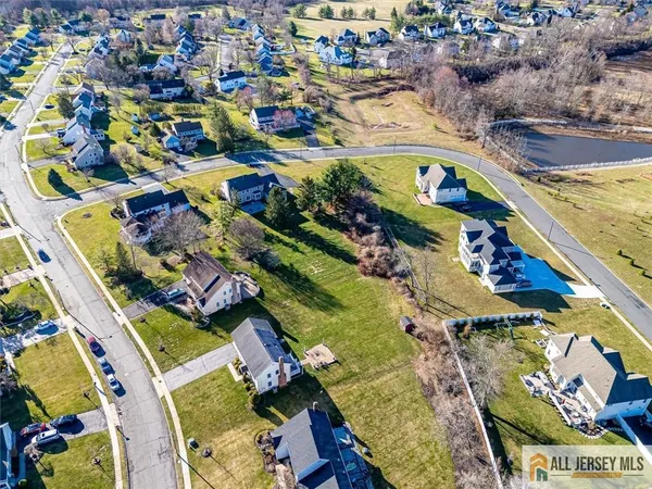 $899,900 | 14 Wexford Drive, Monmouth Junction, NJ 08852