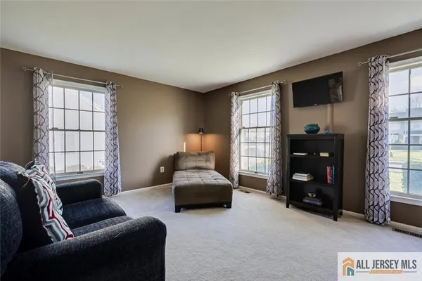 $899,900 | 14 Wexford Drive, Monmouth Junction, NJ 08852