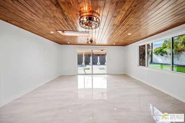 $3,975 | 2435 Wayne Road, Palm Springs, CA 92262