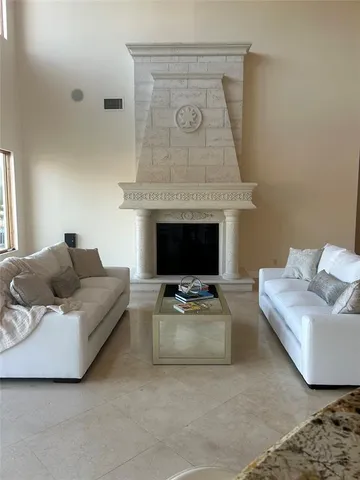 $27,500 | 3061 Northeast 43rd Street, Fort Lauderdale, FL 33308