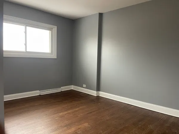 $2,500 | 9463 Niles Center Road, Unit E, Skokie, IL 60076