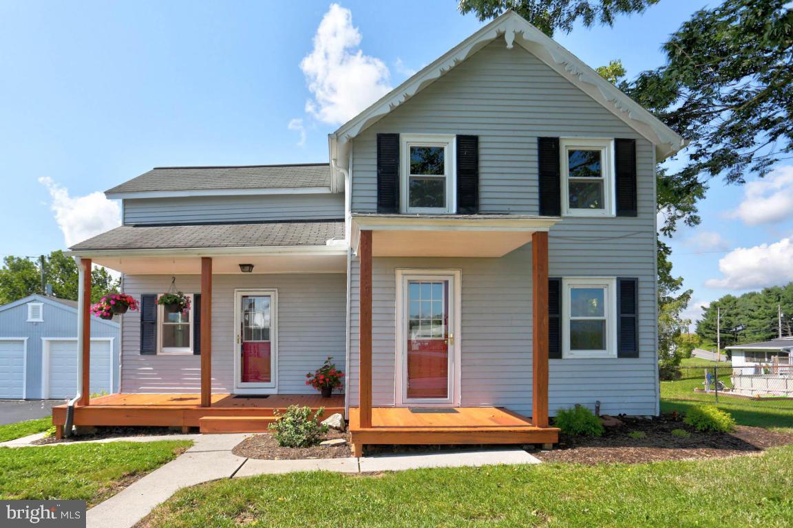 309 Foreman Road Elizabethtown, PA 17022 - Photo 2 of 33