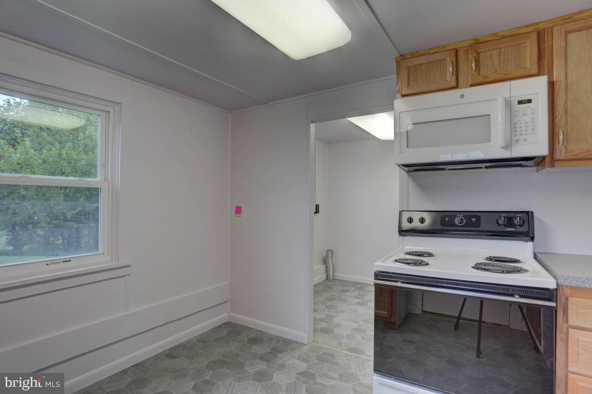 309 Foreman Road Elizabethtown, PA 17022 - Photo 11 of 33