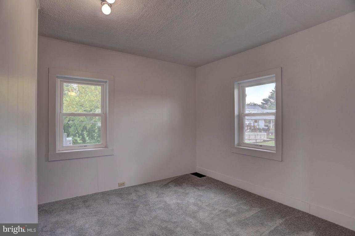 309 Foreman Road Elizabethtown, PA 17022 - Photo 16 of 33