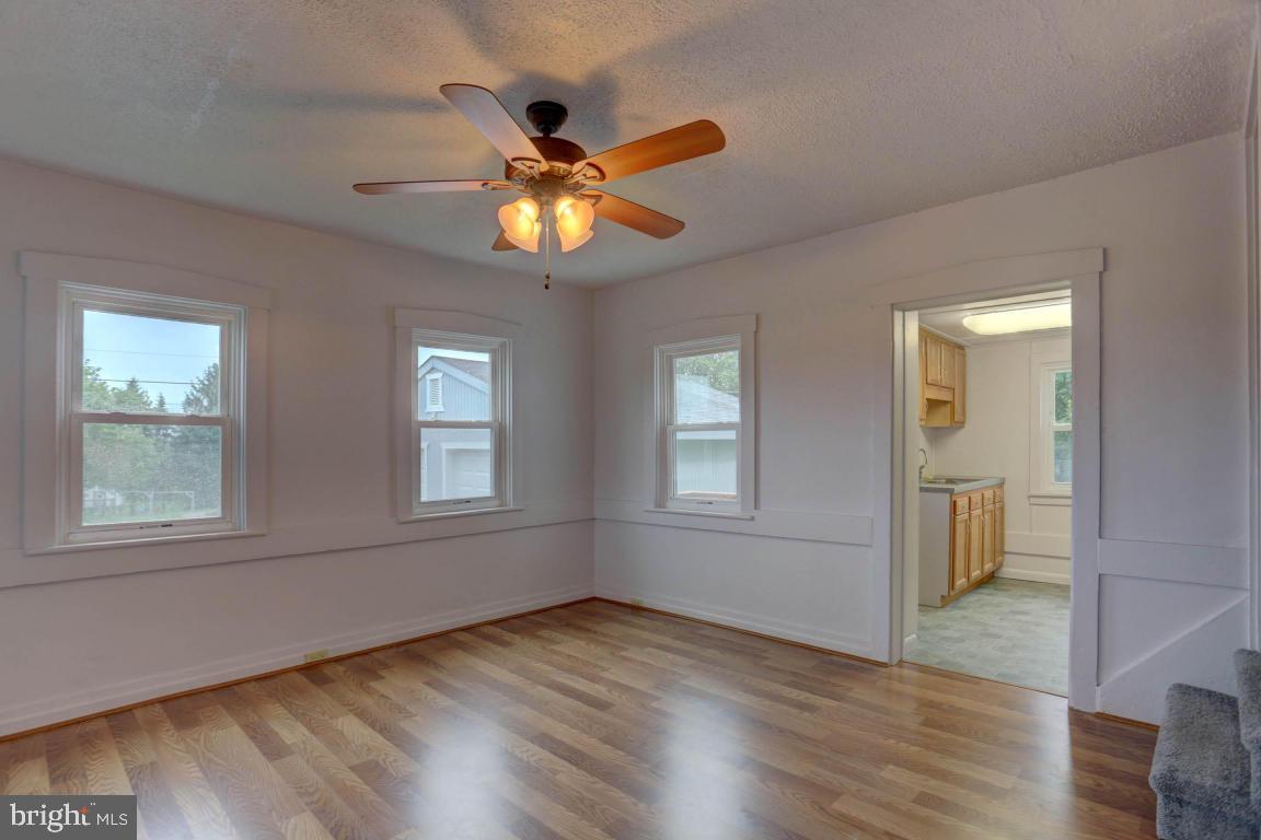 309 Foreman Road Elizabethtown, PA 17022 - Photo 7 of 33