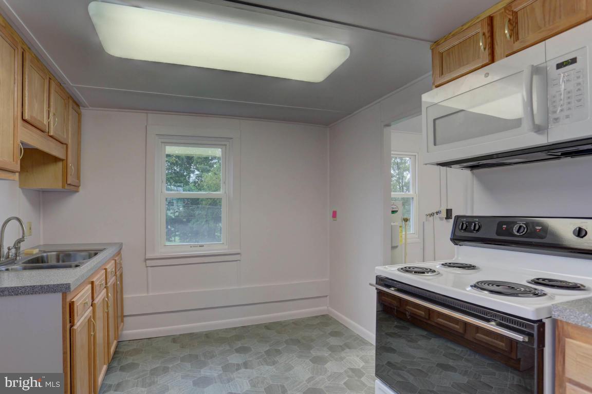 309 Foreman Road Elizabethtown, PA 17022 - Photo 8 of 33