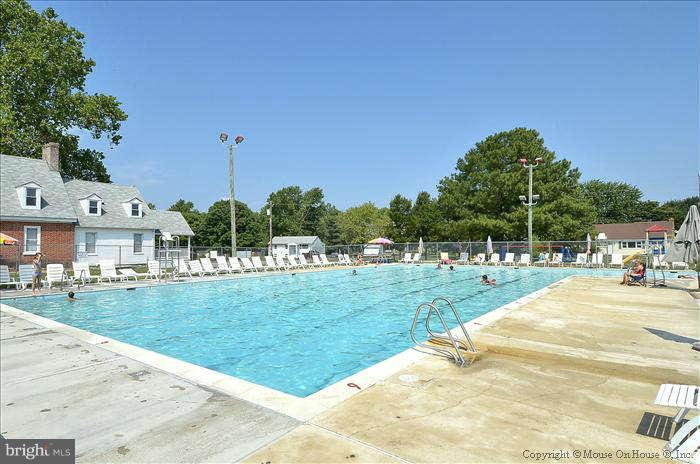 627 Davol Road Stevensville, MD 21666 - Photo 23 of 30 Community Pool
