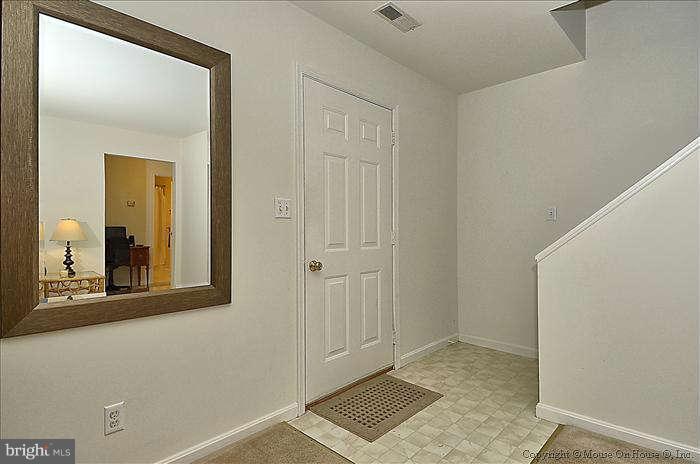 627 Davol Road Stevensville, MD 21666 - Photo 6 of 30 Foyer