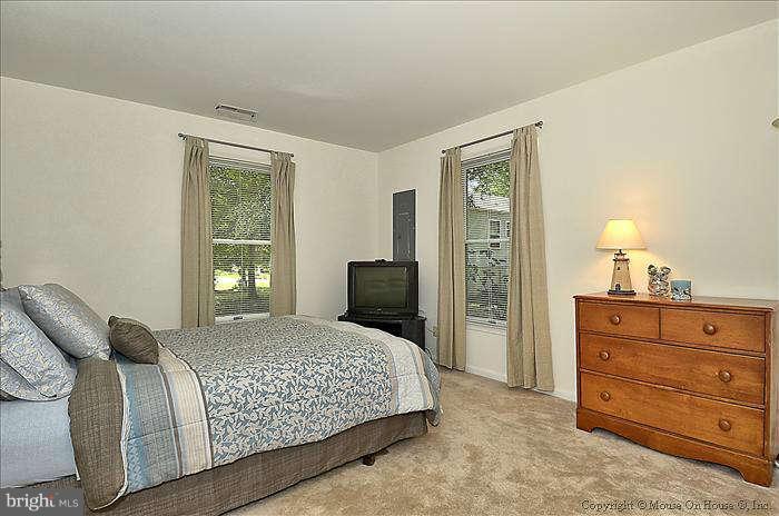 627 Davol Road Stevensville, MD 21666 - Photo 9 of 30 Main Level Bedroom #1