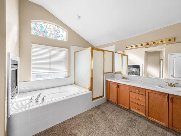 $599,000 | 5811 West Cromwell Avenue, Fresno, CA 93722