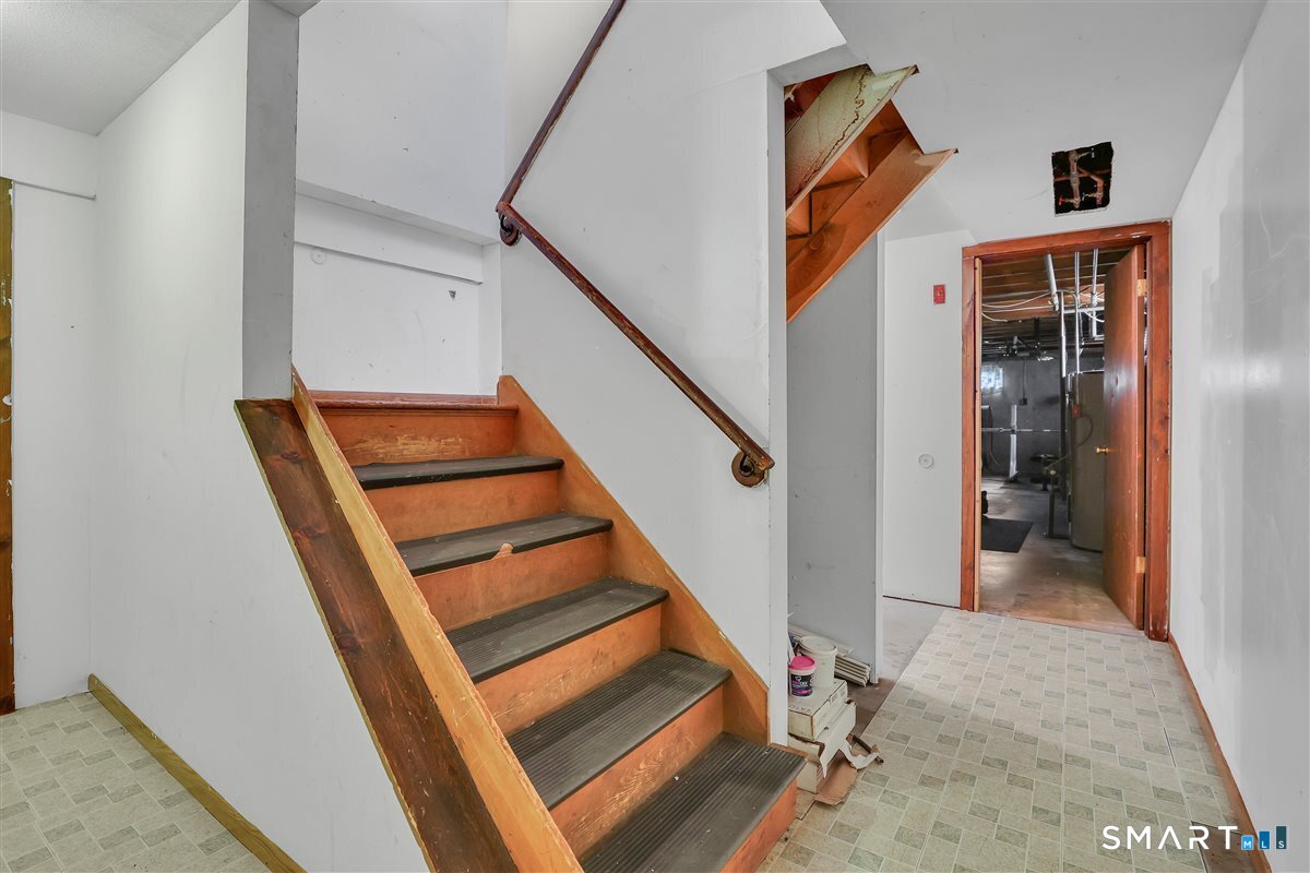 3 Packard Street Manchester, CT 06040 - Photo 22 of 35