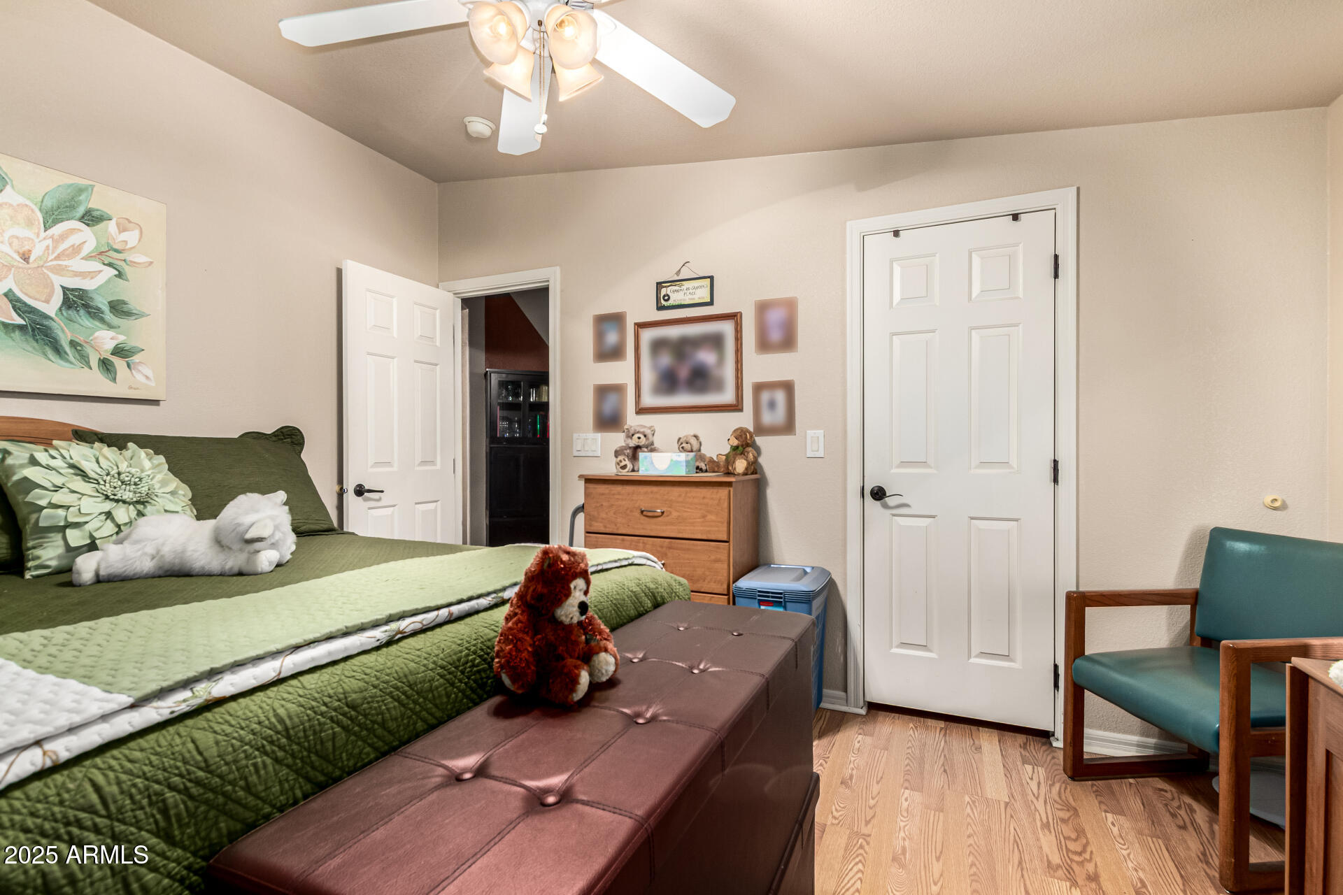 3301 South Goldfield Road, Unit 2090 Apache Junction, AZ 85119 - Photo 19 of 35 a living room with furniture and wooden floor