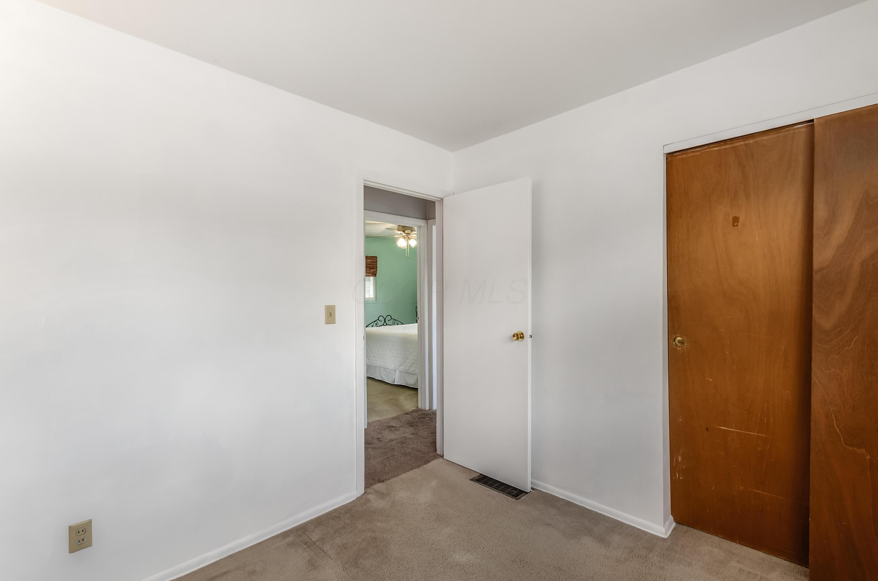 87 North Spring Road Westerville, OH 43081 - Photo 21 of 34 K_87_N_Spring_St020