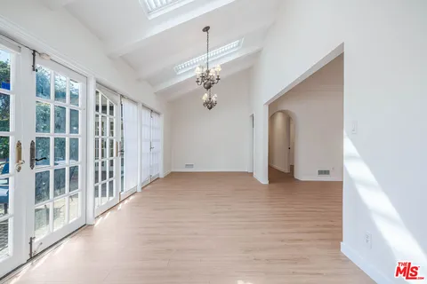 $11,995,000 | 426 Georgina Avenue, Santa Monica, CA 90402